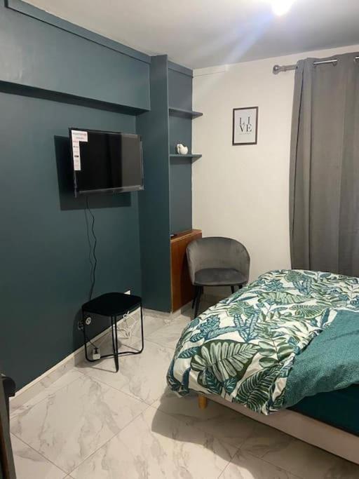 Charmant Studio Dans Maison Apartment Sarcelles Ngoại thất bức ảnh